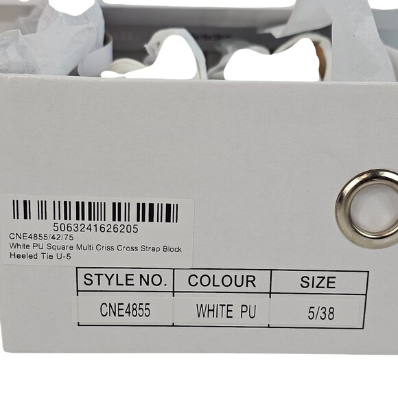 PrettyLittleThing 5/38 White Strappy Block Heel Preppy Summer Party Wedding Y2K - Picture 15 of 16